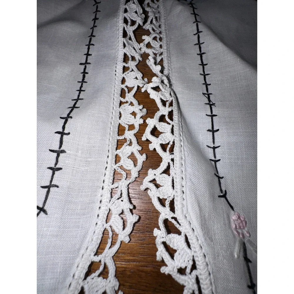 Vintage Lot 5 Hand Embroidered Table Linens Doilies Floral Needlework Lace